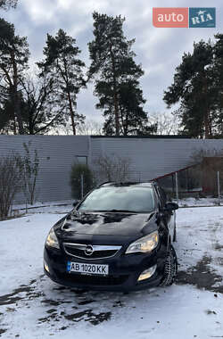 Универсал Opel Astra 2011 в Виннице