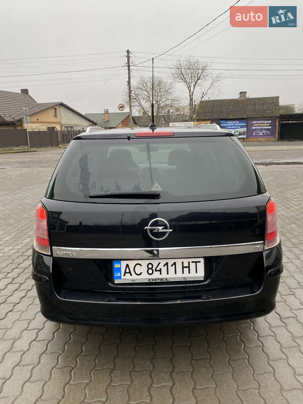 Универсал Opel Astra 2008 в Владимире