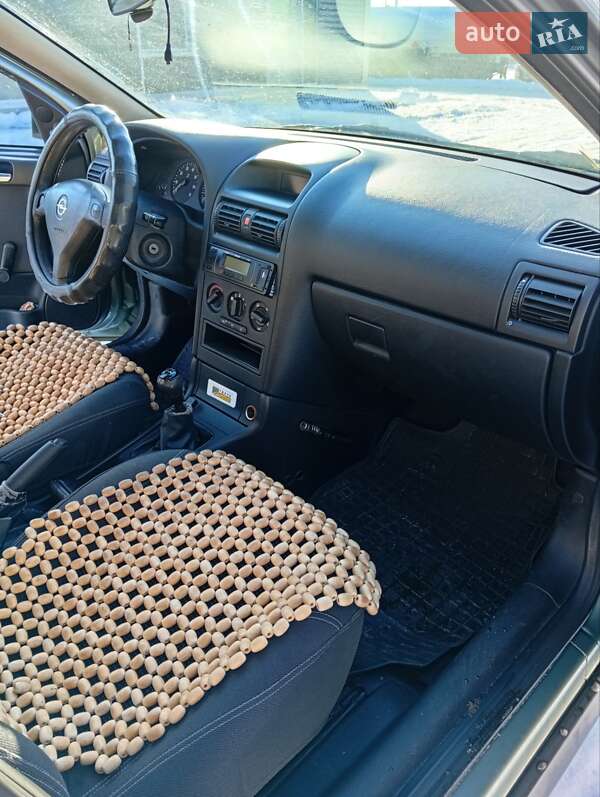 Седан Opel Astra 2009 в Житомире