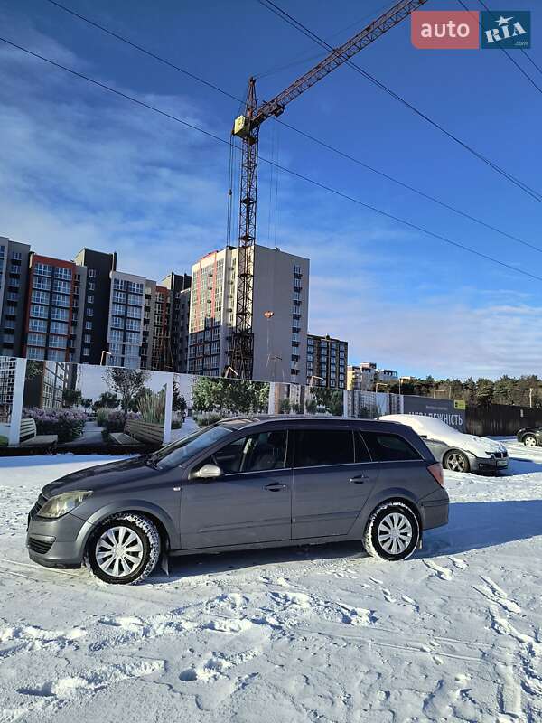 Универсал Opel Astra 2004 в Чернигове