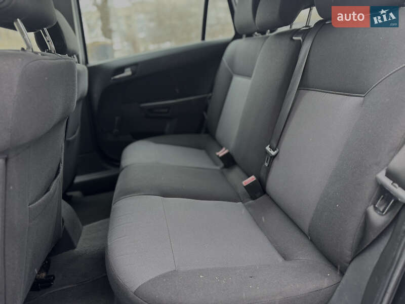 Универсал Opel Astra 2008 в Староконстантинове