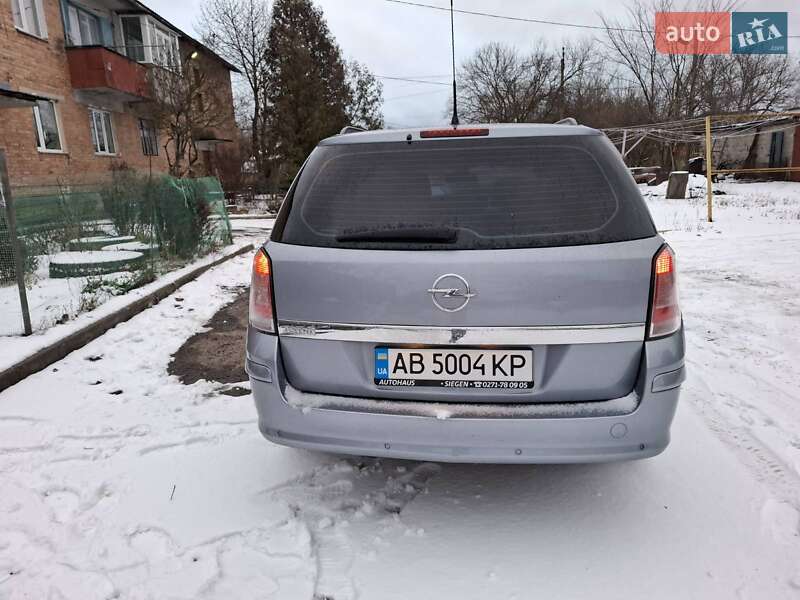Универсал Opel Astra 2009 в Виннице