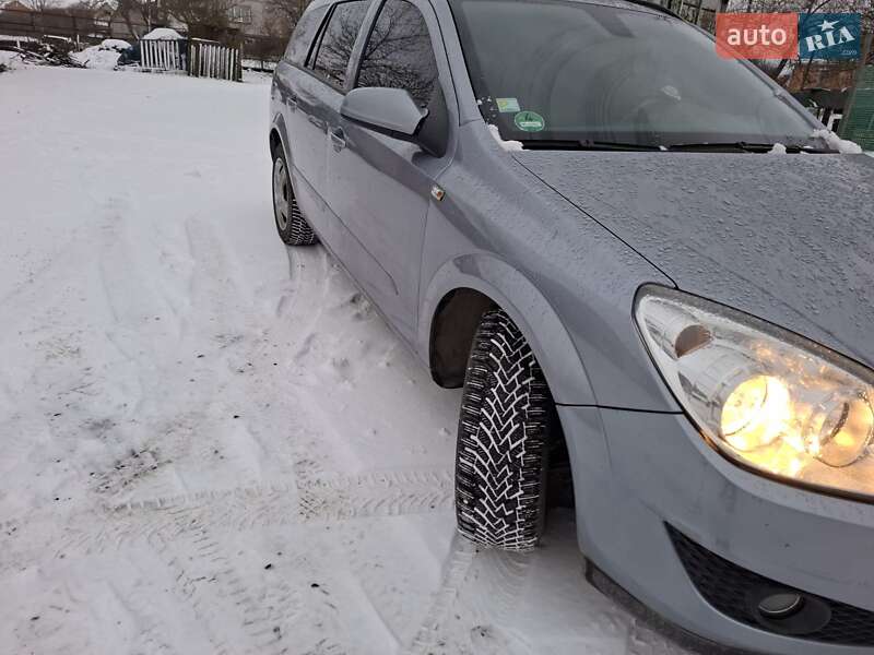 Универсал Opel Astra 2009 в Виннице