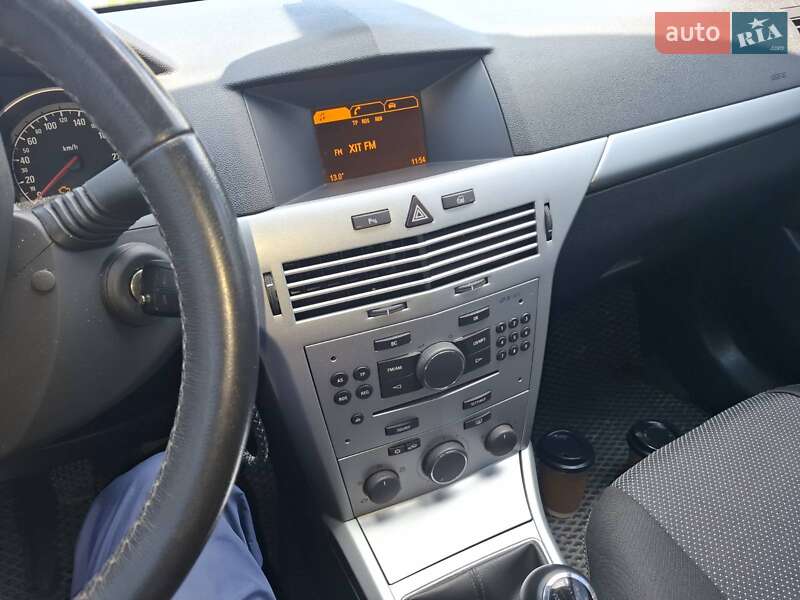 Универсал Opel Astra 2009 в Виннице