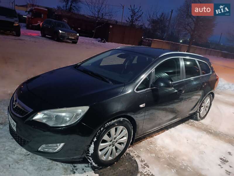 Opel Astra 2012