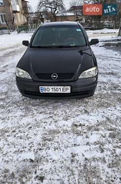 Седан Opel Astra 2007 в Хоросткове