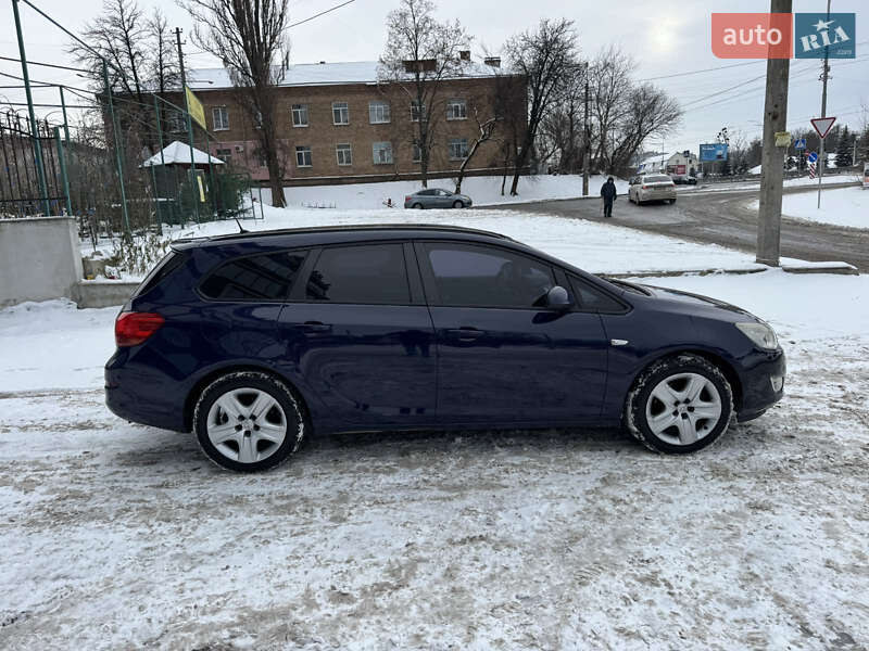 Універсал Opel Astra 2011 в Києві фото 6 Універсал Opel Astra 2011 в Києві