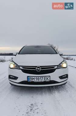 Универсал Opel Astra 2017 в Ромнах