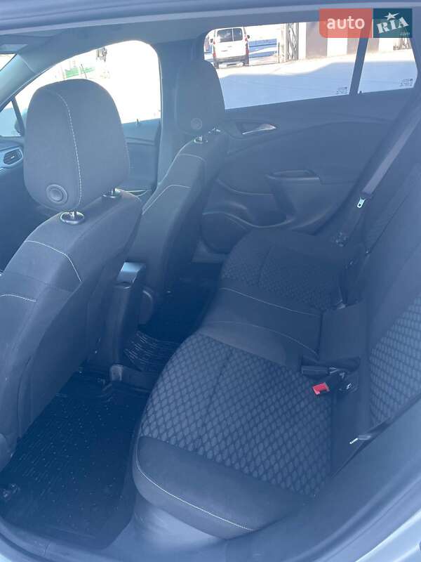 Универсал Opel Astra 2016 в Ивано-Франковске фото 5 Универсал Opel Astra 2016 в Ивано-Франковске