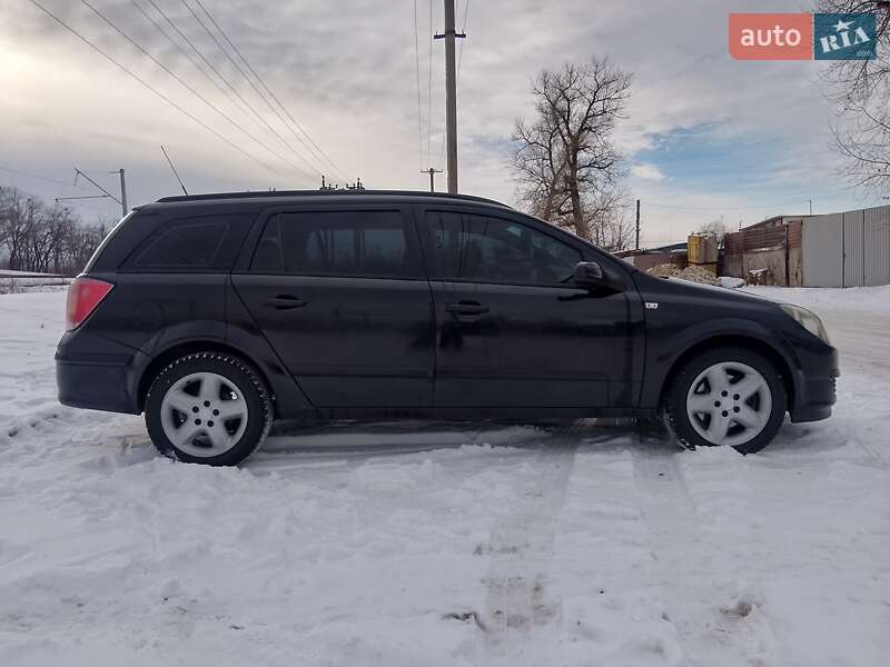 Универсал Opel Astra 2005 в Черкассах