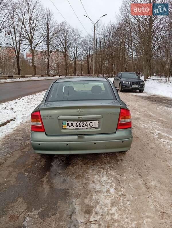 Седан Opel Astra 2009 в Житомире