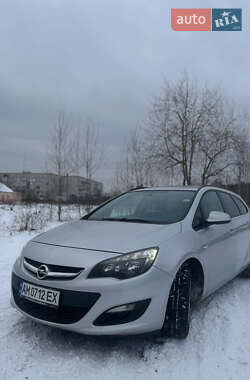 Универсал Opel Astra 2012 в Житомире