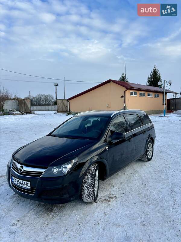 Opel Astra 2010