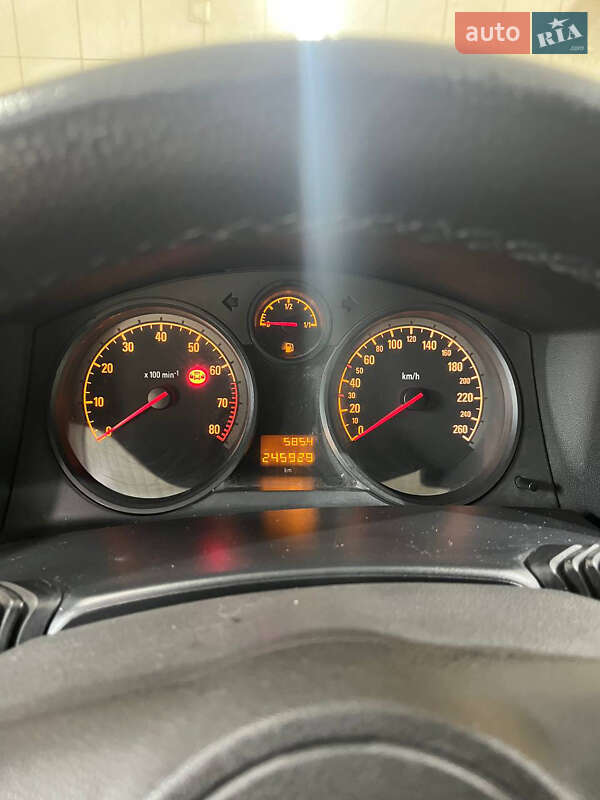 Хэтчбек Opel Astra 2004 в Коростышеве фото 6 Хэтчбек Opel Astra 2004 в Коростышеве