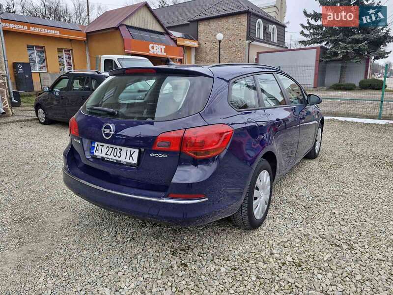 Універсал Opel Astra 2014 в Коломиї