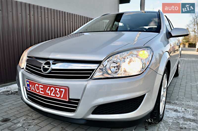 Универсал Opel Astra 2007 в Дрогобыче