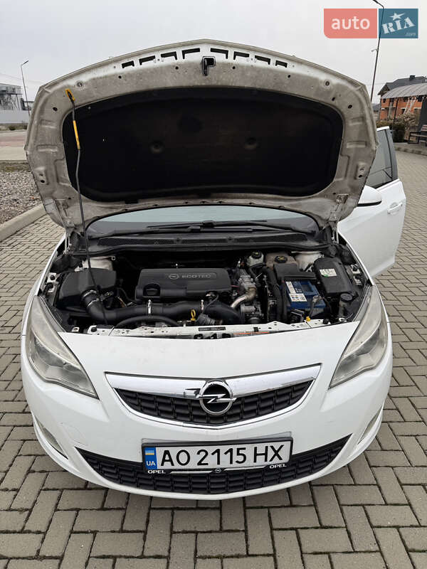 Хэтчбек Opel Astra 2010 в Хусте фото 17 Хэтчбек Opel Astra 2010 в Хусте