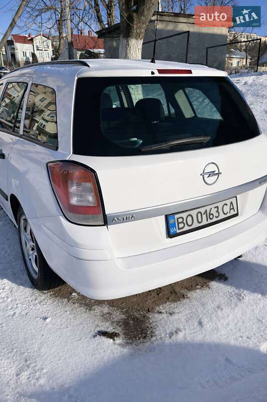Универсал Opel Astra 2011 в Бучаче фото 3 Универсал Opel Astra 2011 в Бучаче