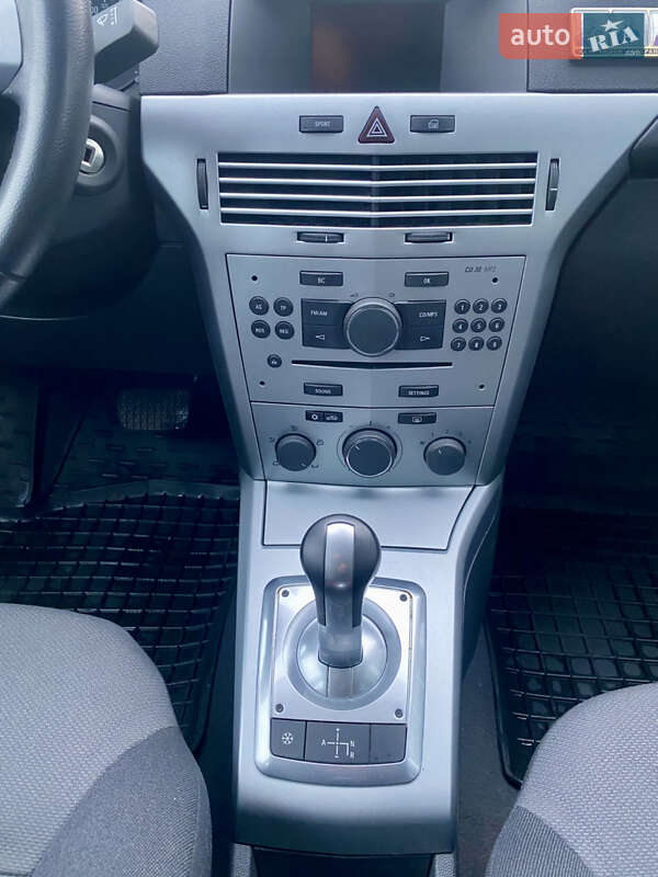 Хетчбек Opel Astra 2012 в Білій Церкві фото 31 Хетчбек Opel Astra 2012 в Білій Церкві