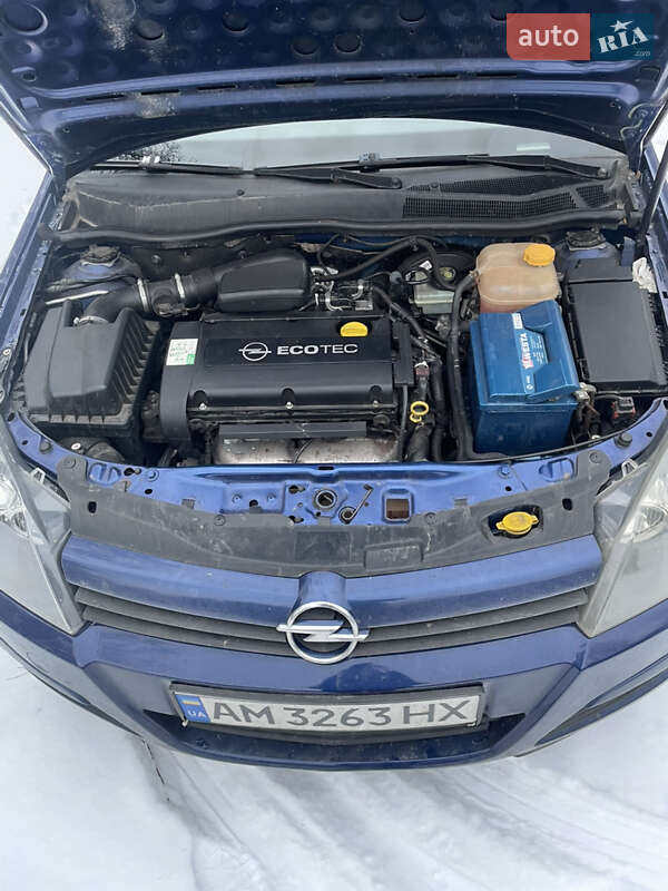 Хэтчбек Opel Astra 2004 в Радомышле фото 8 Хэтчбек Opel Astra 2004 в Радомышле