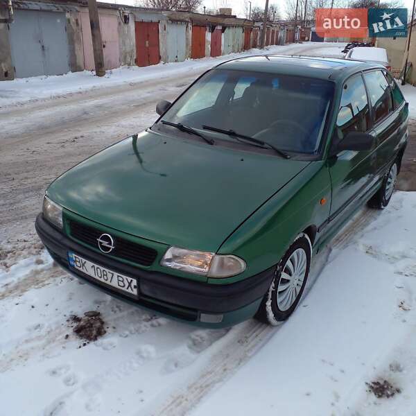 Хетчбек Opel Astra 1996 в Рівному фото 6 Хетчбек Opel Astra 1996 в Рівному