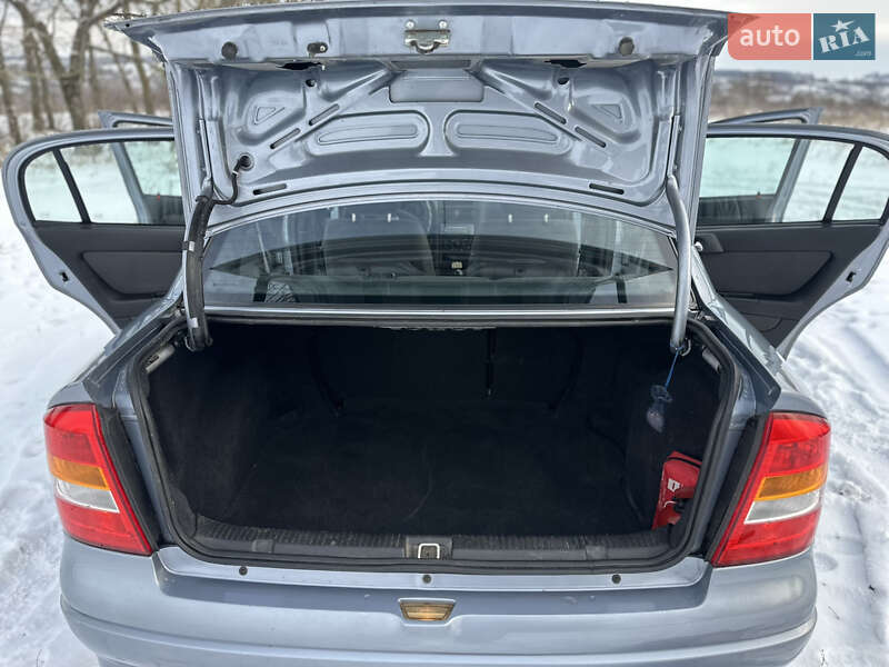 Седан Opel Astra 2008 в Шаргороді фото 10 Седан Opel Astra 2008 в Шаргороді