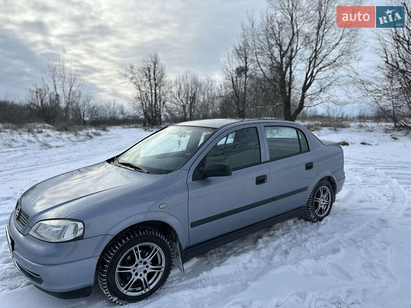 Седан Opel Astra 2008 в Шаргороді фото 13 Седан Opel Astra 2008 в Шаргороді