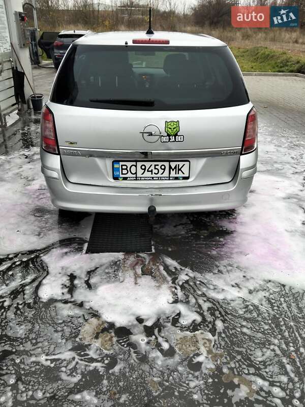 Універсал Opel Astra 2010 в Львові фото 9 Універсал Opel Astra 2010 в Львові