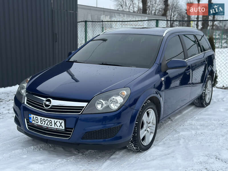 Универсал Opel Astra 2010 в Виннице