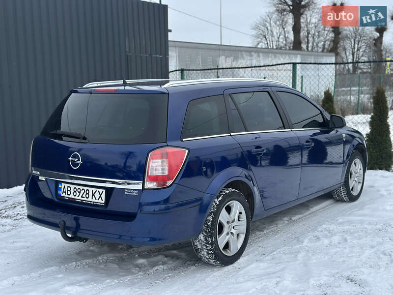 Универсал Opel Astra 2010 в Виннице