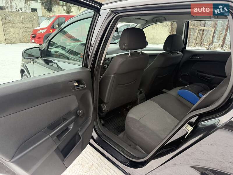 Універсал Opel Astra 2006 в Вінниці