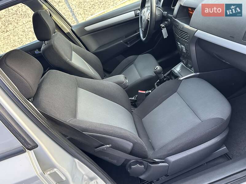 Універсал Opel Astra 2005 в Рівному фото 80 Універсал Opel Astra 2005 в Рівному