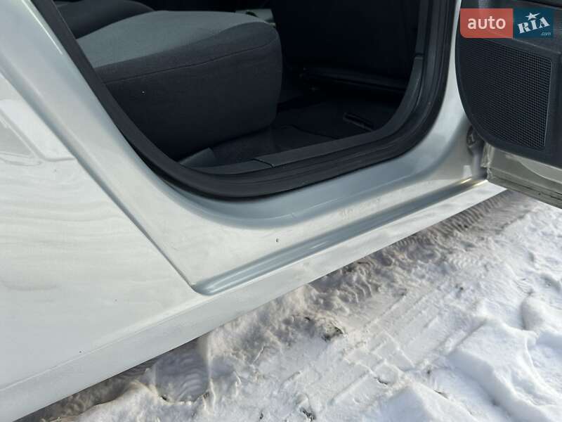 Універсал Opel Astra 2005 в Рівному фото 95 Універсал Opel Astra 2005 в Рівному