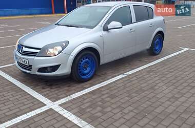 Хетчбек Opel Astra 2012 в Києві
