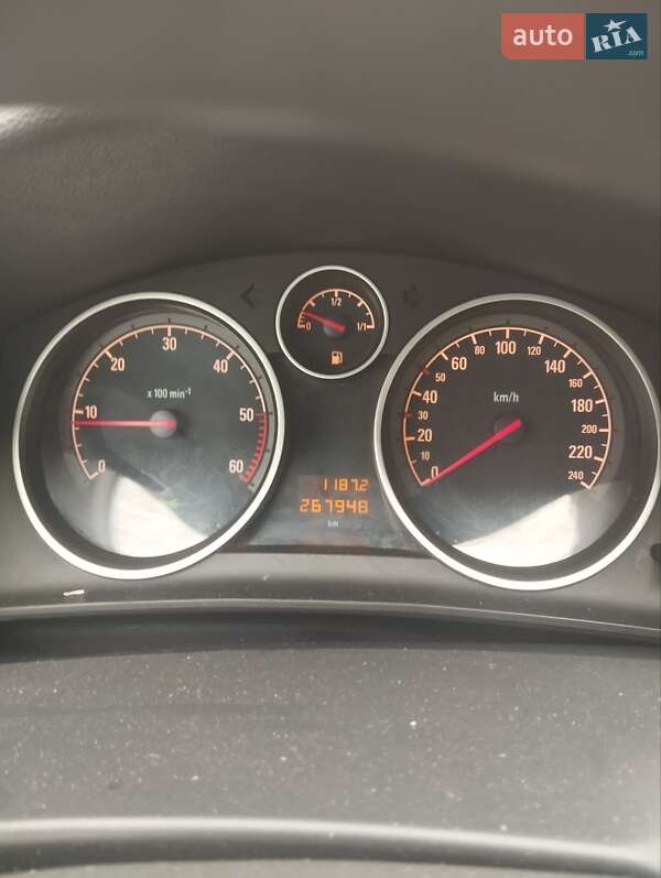 Универсал Opel Astra 2009 в Ровно