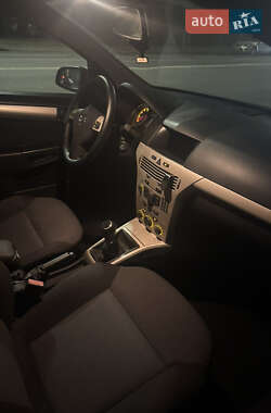 Універсал Opel Astra 2008 в Києві