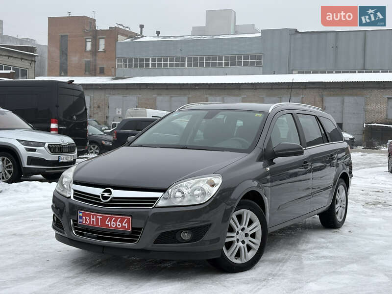 Універсал Opel Astra 2009 в Білій Церкві
