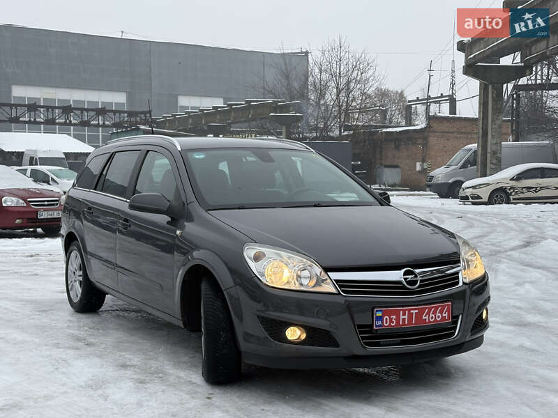 Універсал Opel Astra 2009 в Білій Церкві