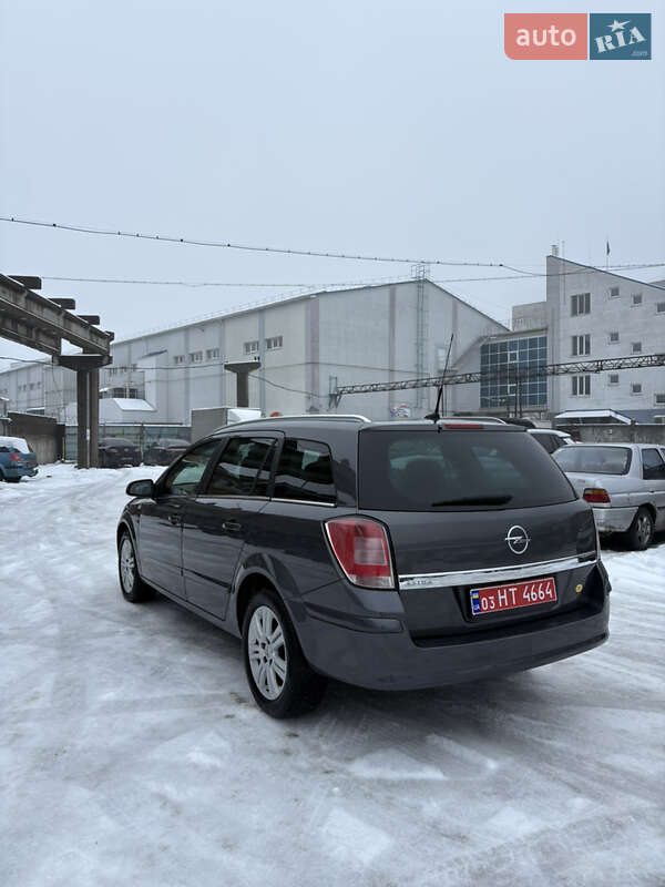 Універсал Opel Astra 2009 в Білій Церкві