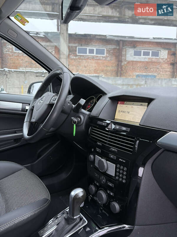 Універсал Opel Astra 2009 в Білій Церкві