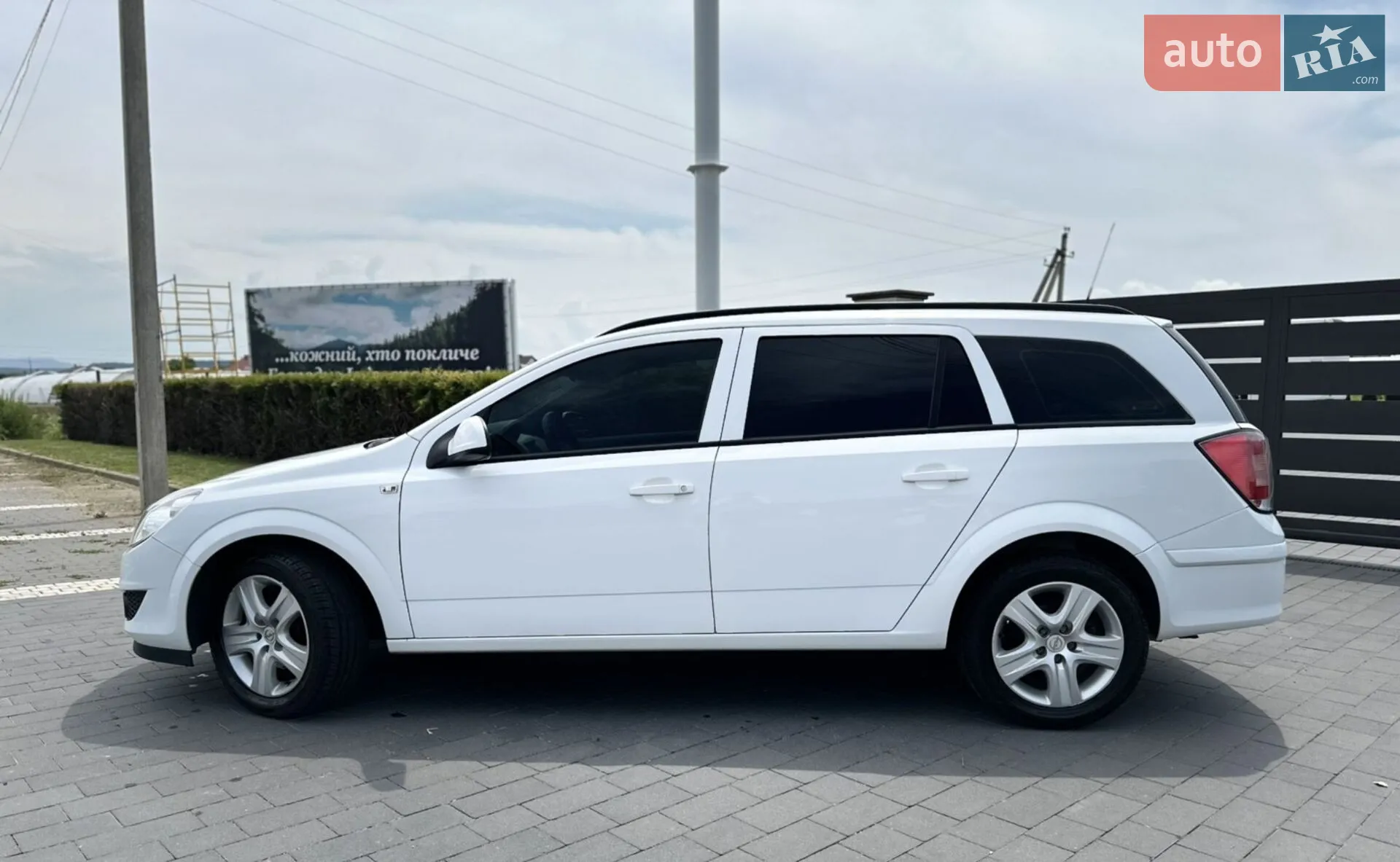 2010 Opel Astra - мініатюра 9