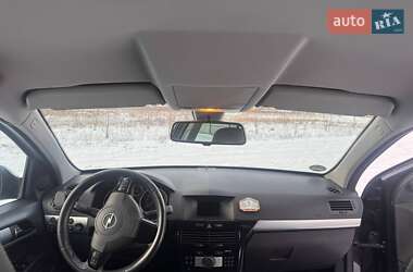 Универсал Opel Astra 2010 в Виннице