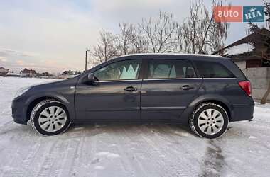 Универсал Opel Astra 2010 в Виннице