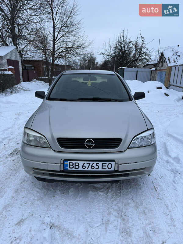 Седан Opel Astra 2008 в Кременчуге