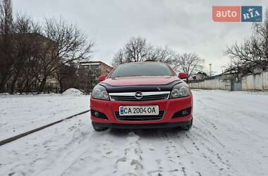 Хэтчбек Opel Astra 2012 в Черкассах