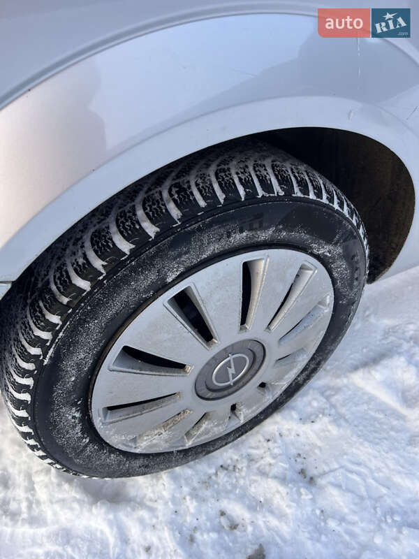 Универсал Opel Astra 2005 в Хмельницком фото 15 Универсал Opel Astra 2005 в Хмельницком