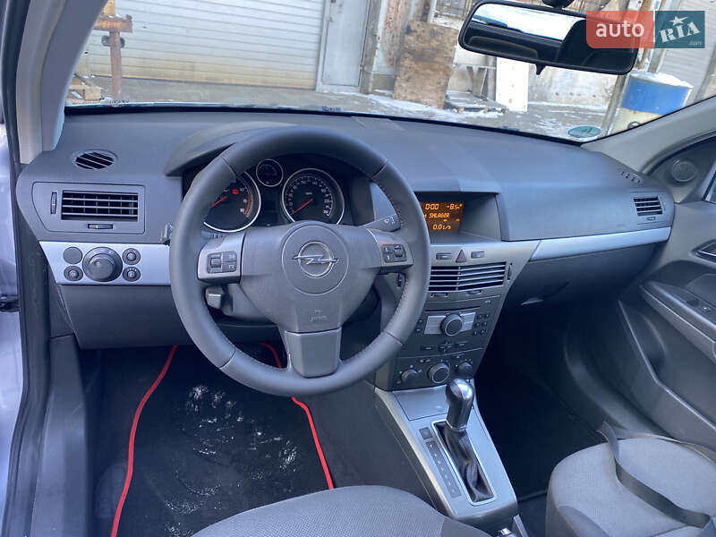 Хэтчбек Opel Astra 2005 в Виннице фото 8 Хэтчбек Opel Astra 2005 в Виннице