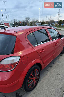 Хэтчбек Opel Astra 2006 в Александрие