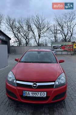 Хэтчбек Opel Astra 2006 в Александрие