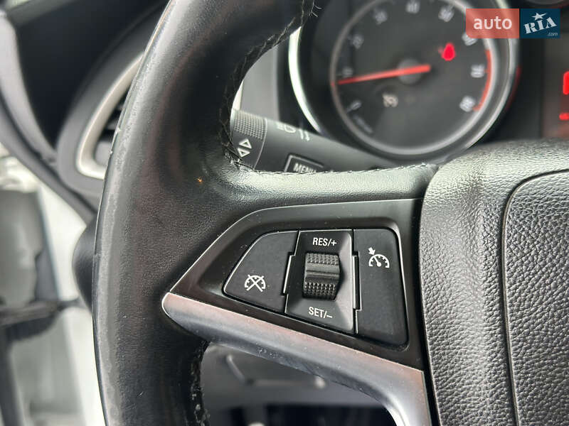 Хэтчбек Opel Astra 2012 в Львове фото 17 Хэтчбек Opel Astra 2012 в Львове